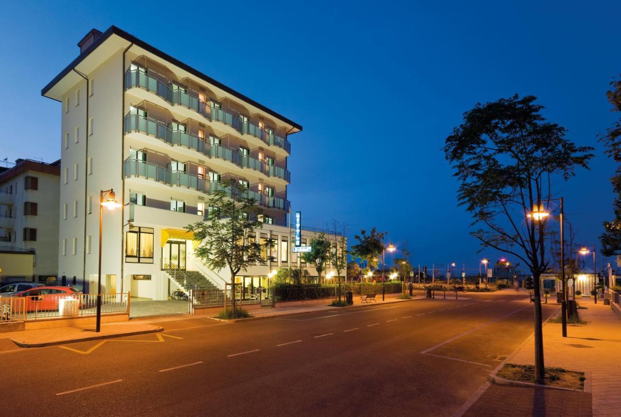 Little Hotel Cesenatico Exteriör bild